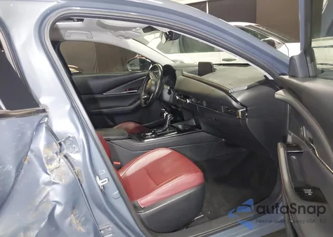 2022 Mazda Cx-30 Preferred from USA, damaged, VIN 3MVDMBCL8NM447234